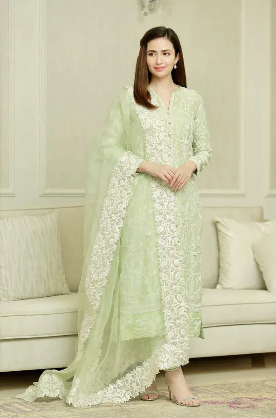 BAREEZE- 3PC LAWN EMBROIDERED SHIRT WITH ORGANZA EMBROIDERED DUPATTA & TROUSER-GM-4605