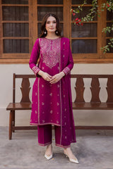 BATIK-3PC LAWN EMBROIDERED SHIRT WITH CHIFFOON EMBROIDERED DUPATTA AND EMB TROUSER-GM-4735